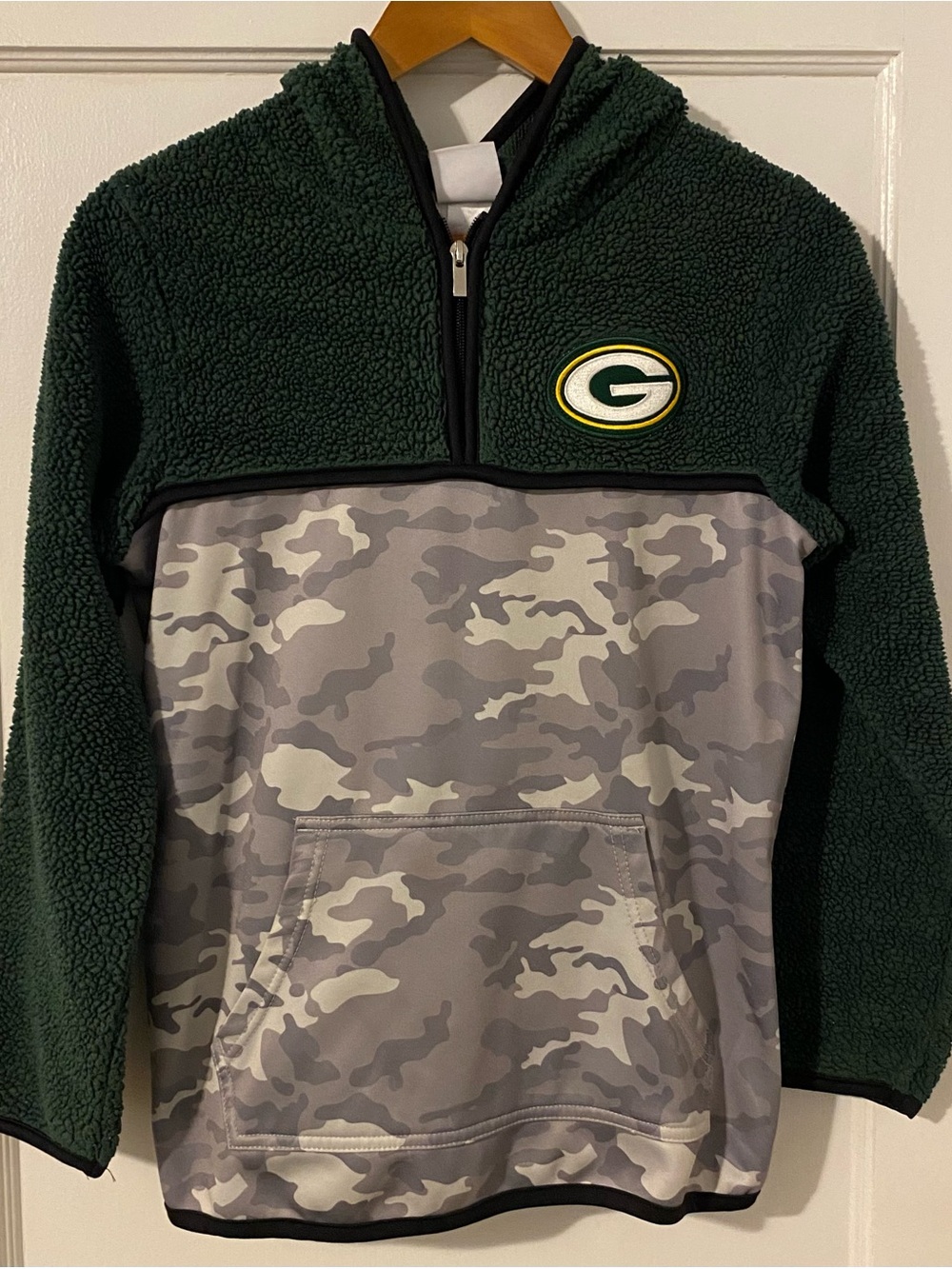 Green Bay Packers Youth Large 1/4 Zip Camo Fleece Pullover